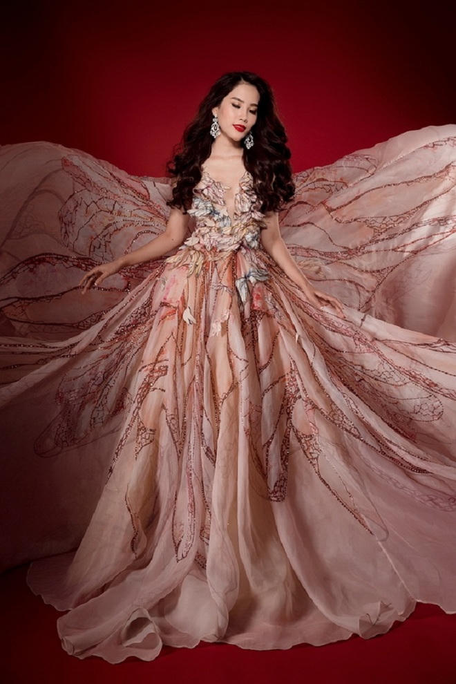 Nam Em giành huy chương lớn tại cuộc thi Hoa hậu Trái đất