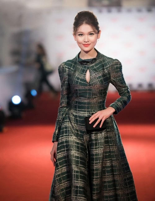 Hoa hậu Đỗ Mỹ Linh “lột xác” sau đêm đăng quang