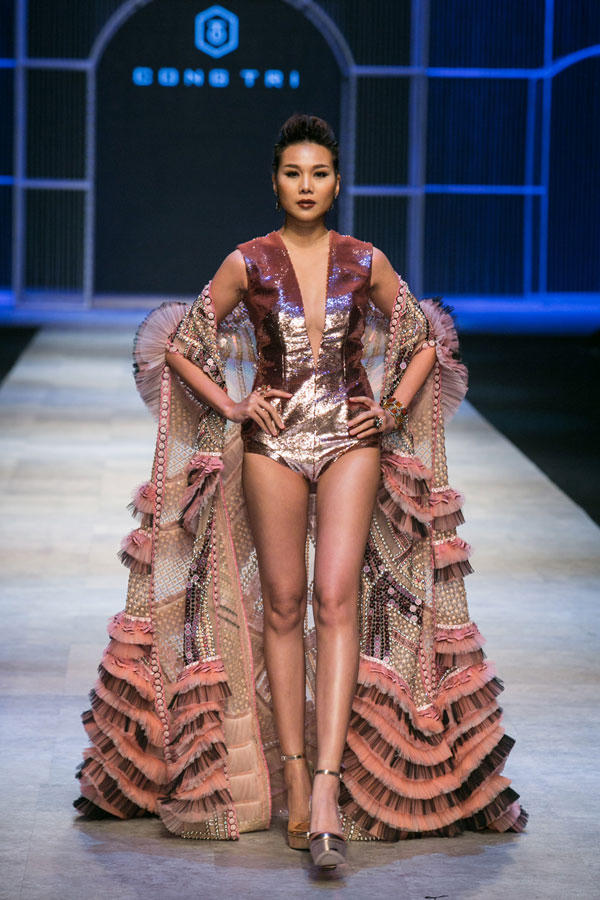 Thanh Hằng, siêu mẫu Thanh Hằng, tuần lễ thời trang quốc tế việt nam