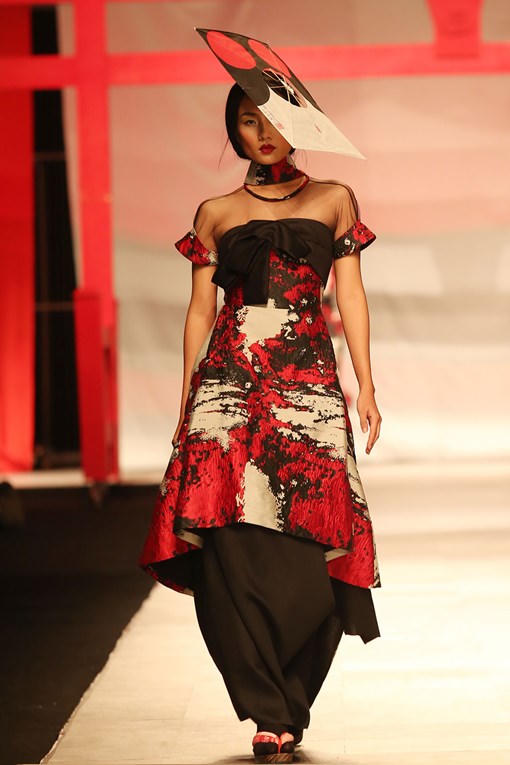 Nam Em “hóa gái Nhật” lạnh lùng sau cuộc thi Hoa hậu Trái đất 2016