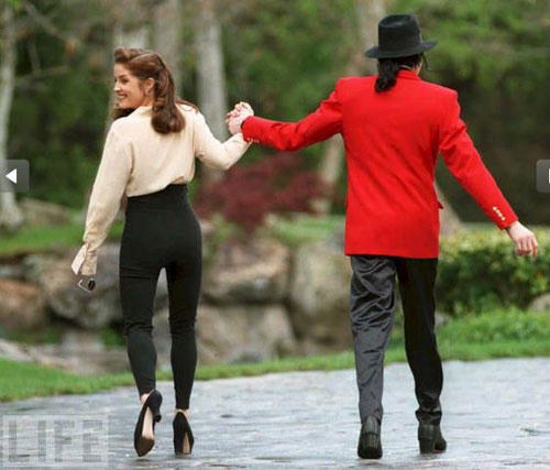 Những khoảnh khắc đáng nhớ trong đời Michael Jackson