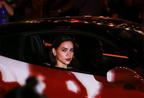 Hồ Ngọc Hà nói về lý do dùng siêu xe của Cường Đô la 