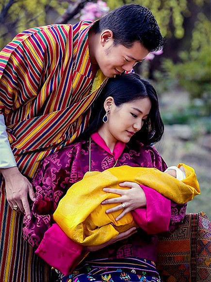 Nhà vua Bhutan và cuộc tình đẹp với cô gái thường dân