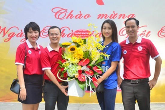 Đỗ Mỹ Linh mong được thầy cô đối xử như bao bạn khác