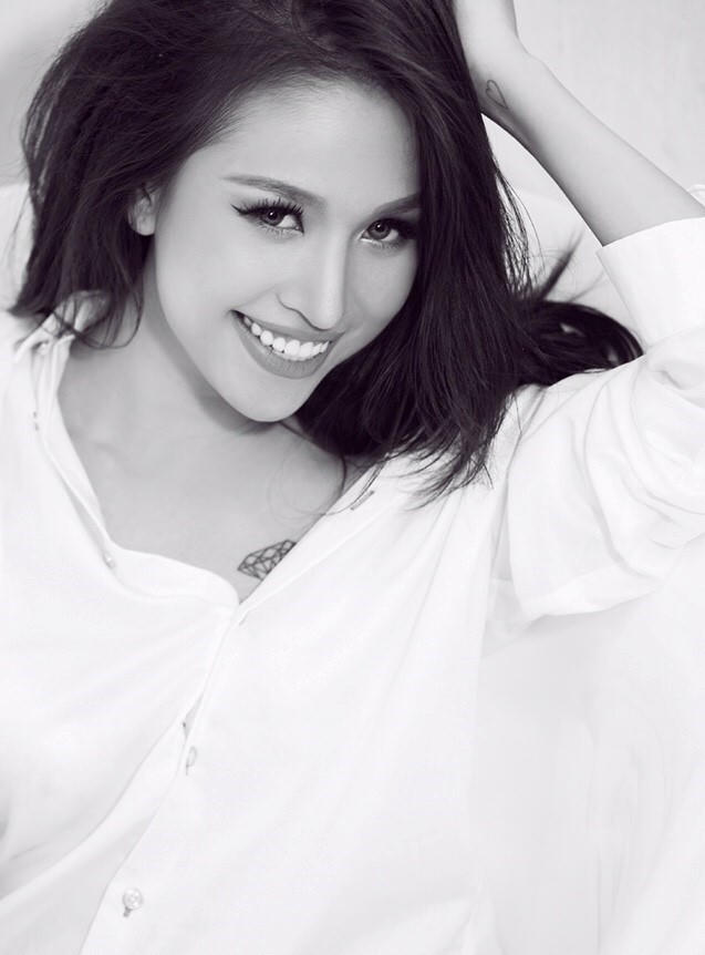 Vân Hugo bị hỏng một bên mắt và đang mất dần giọng nói