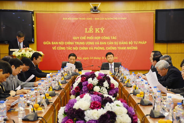 Ban Nội chính Trung ương và Bộ Tư pháp ký Quy chế phối hợp công tác