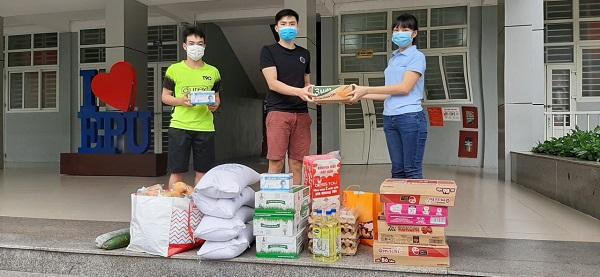 Trường Đại học Điện lực hỗ trợ lưu học sinh Lào vượt qua khó khăn trong dịch COVID-19