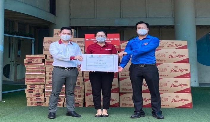 Bảo Ngọc Care trao tặng 1.000 suất quà tiếp sức sinh viên Thủ đô vượt qua đại dịch