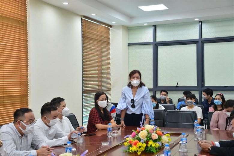 Quỹ Steve Bùi và Những người bạn chia sẻ khó khăn cùng lưu học sinh Lào tại trường Đại học Điện lực 