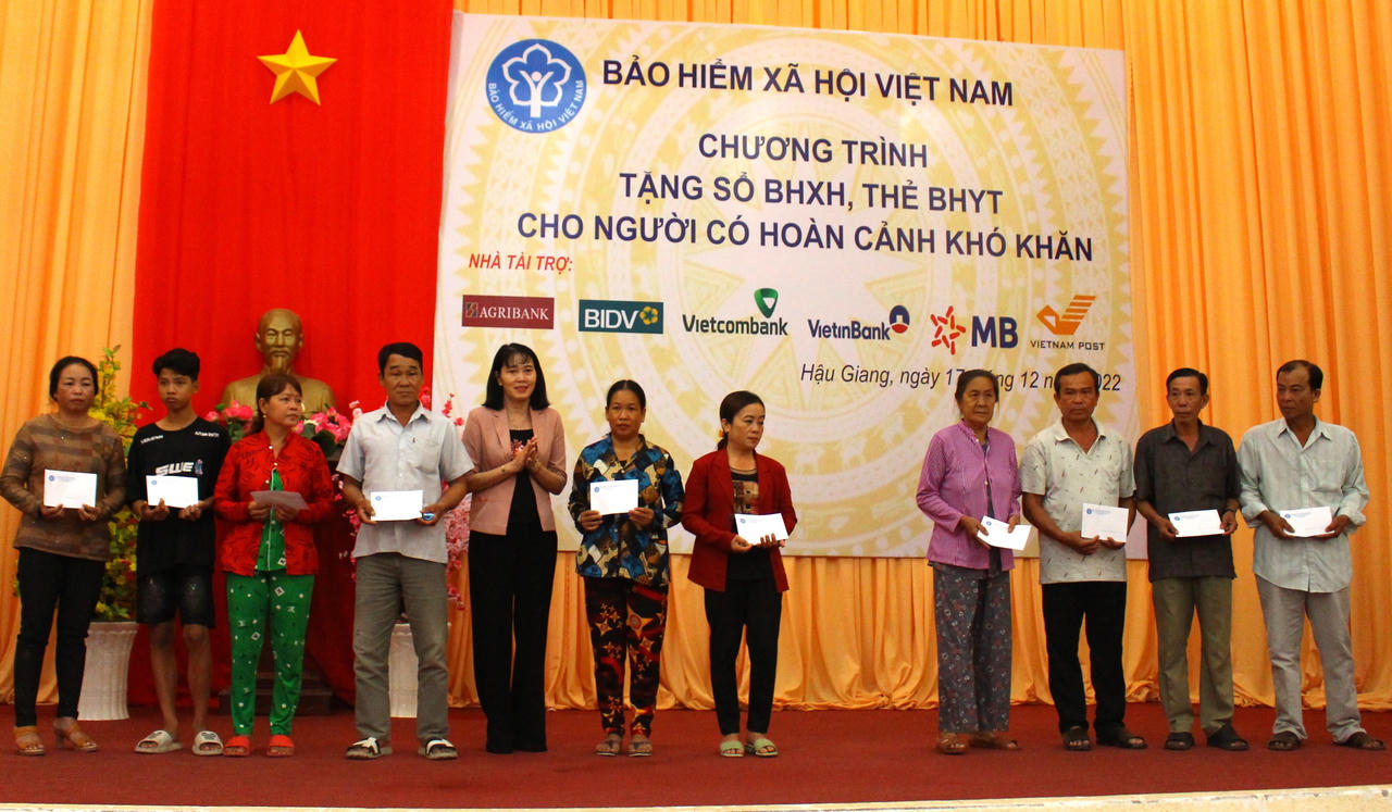 Bảo hiểm xã hội Việt Nam 'gieo mầm an sinh' tại Hậu Giang