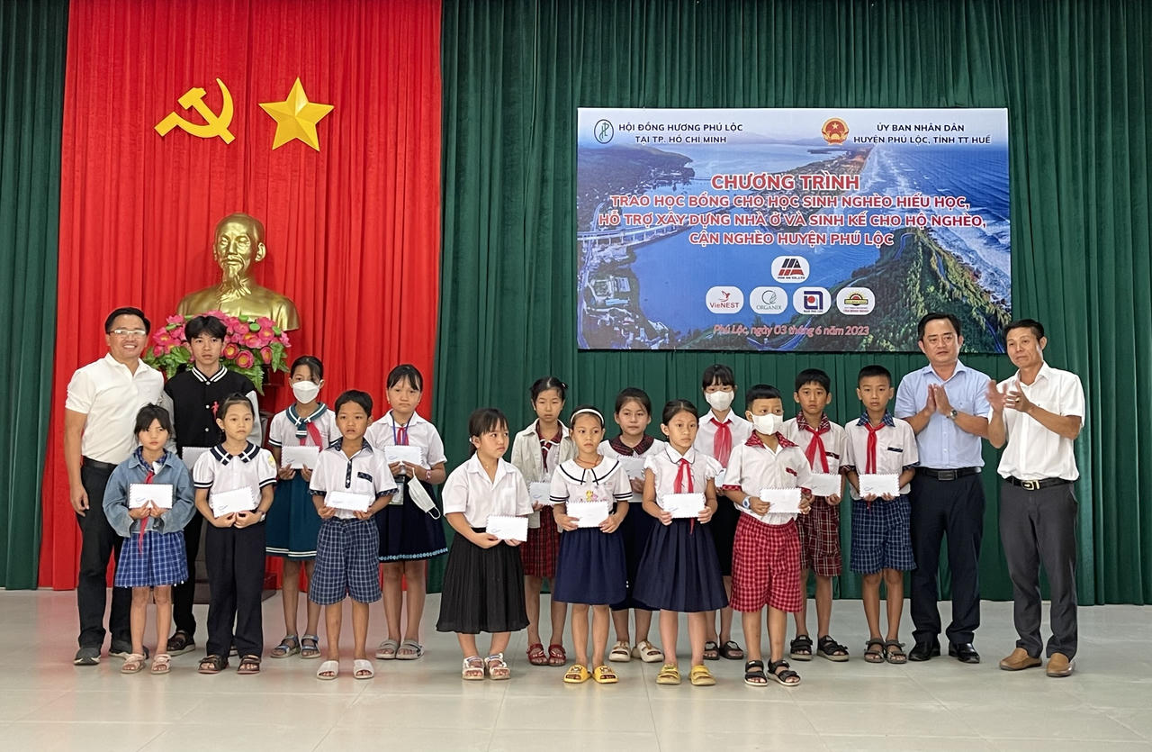 Ấm áp tình đồng hương xa quê