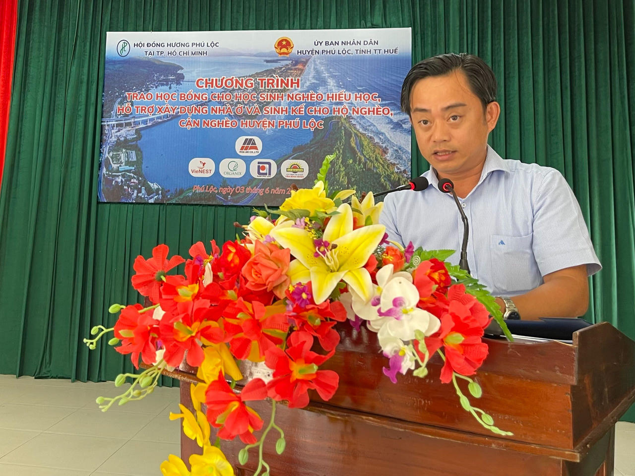 Ấm áp tình đồng hương xa quê