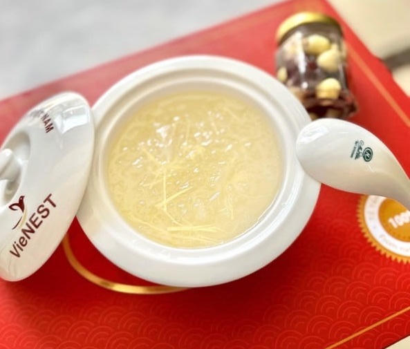 Yến sào VieNEST chia sẻ lợi nhuận, tổ chức nhiều chương trình vì người nghèo