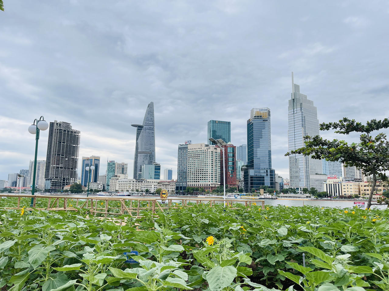 Tưng bừng lễ khánh thành Công viên bờ sông Sài Gòn