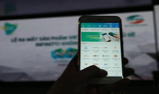 Điện thoại 'cục gạch' cũng có thể chuyển tiền