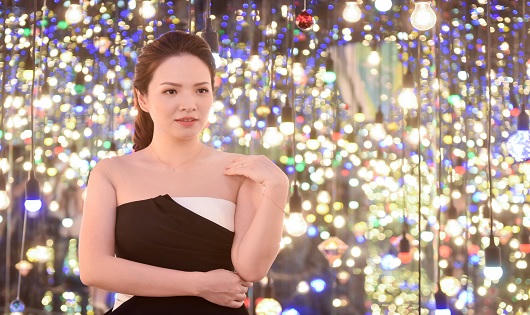 Kỳ thú 'không gian vô cực' phố đi bộ Bờ Hồ