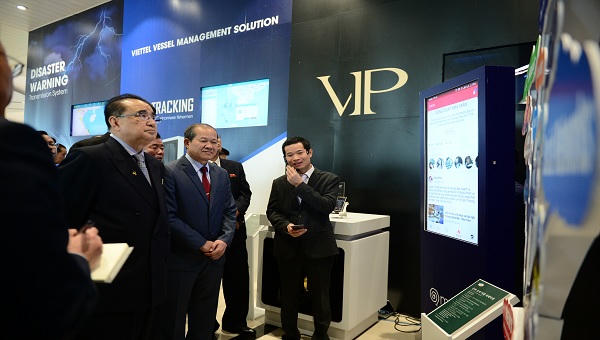 Phái đoàn cấp cao của Triều Tiên thăm tổ hợp nghiên cứu, sản xuất thiết bị dân sự của Viettel