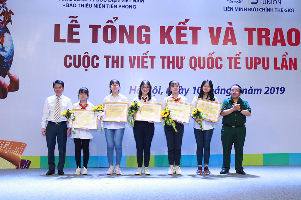 Bức thư về tầng Ozon đoạt giải Nhất Cuộc thi viết thư quốc tế UPU 48
