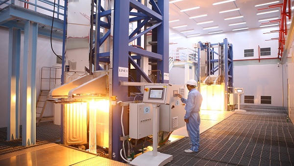 Việt Nam là nước đầu tiên ở Đông Nam Á sản xuất được sợi quang