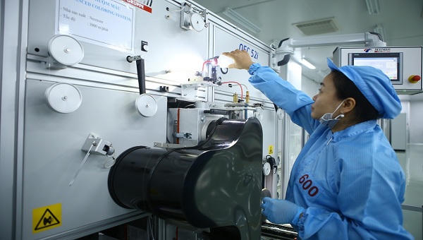 Việt Nam là nước đầu tiên ở Đông Nam Á sản xuất được sợi quang