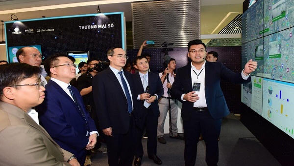 Phát sóng 5G tại TP.HCM, Viettel “biểu diễn” nhiều ứng dụng trên nền 5G