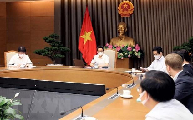 Phó Thủ tướng Vũ Đức Đam: Chính phủ không yêu cầu doanh nghiệp phải trả kinh phí tiêm vaccine cho người lao động 