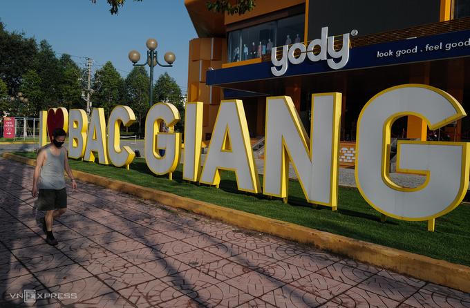 Bí thư Bắc Giang: Dịch bệnh căng thẳng nhưng không vỡ trận