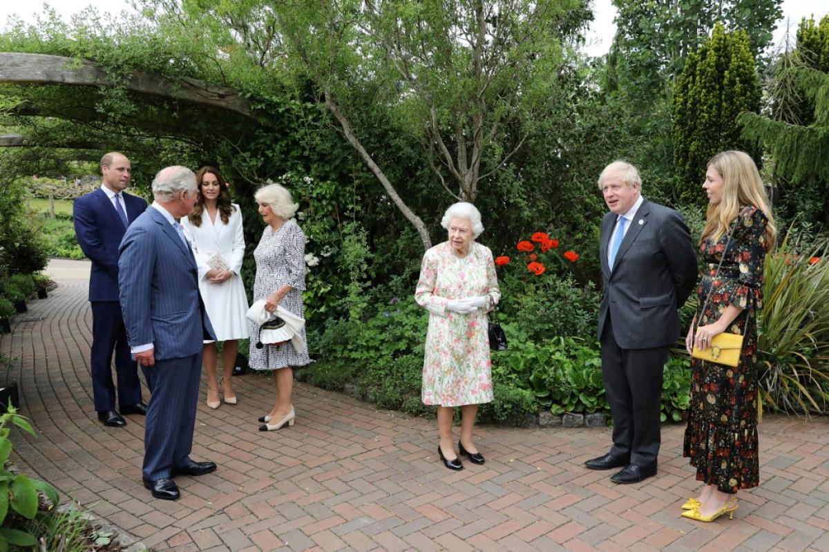 Những hình ảnh bên lề vui vẻ tại Hội nghị Thượng đỉnh G7