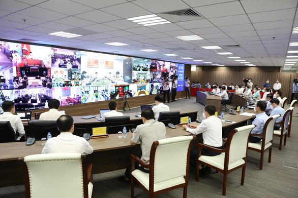 Thủ tướng nói về thông điệp chống dịch: "5K + vắc-xin + thuốc và công nghệ"