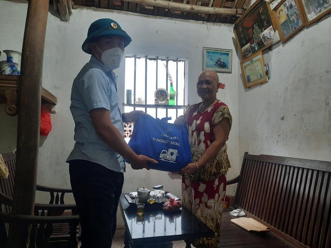 Những “Chuyến xe 0 đồng” chia sẻ khó khăn với người dân trong mùa dịch