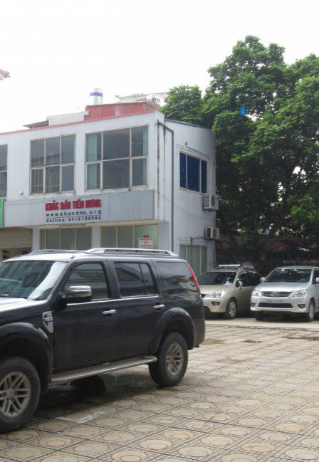 Cảnh nhếch nhác, nham nhở của Tòa nhà CTM 299 Cầu Giấy