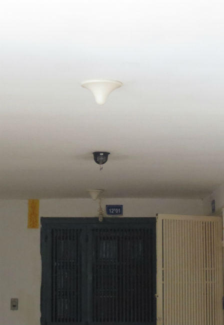 Cảnh nhếch nhác, nham nhở của Tòa nhà CTM 299 Cầu Giấy