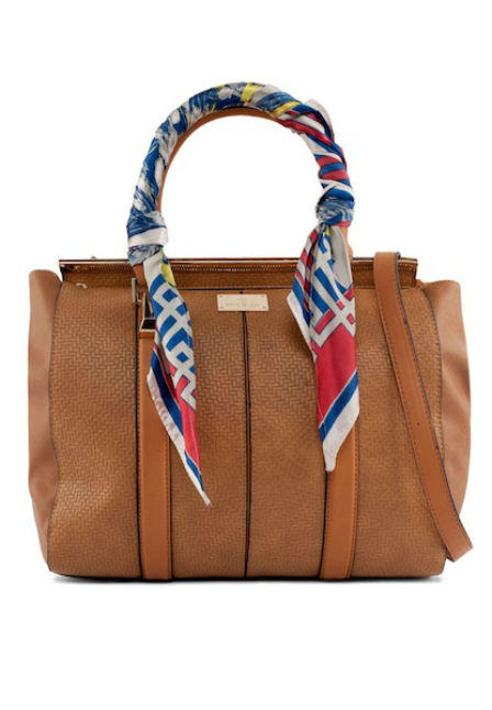 Thời trang công sở nổi bật hơn với túi xách đẹp