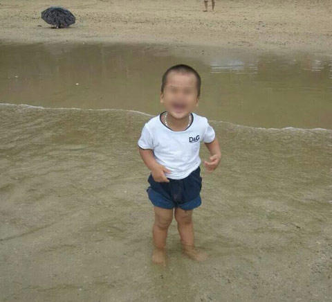 Chấn động Phú Thọ: Nữ y tá mang bầu ôm con nhảy sông tự tử