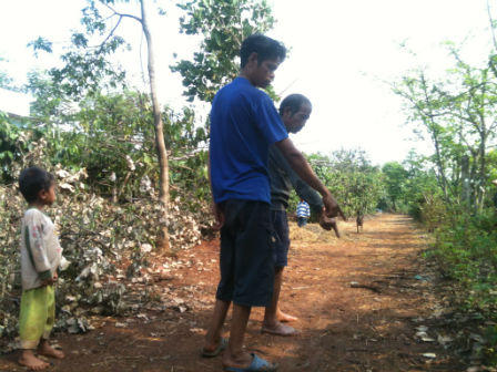 Ám ảnh ánh mắt con trẻ trong phiên tòa xét xử người chồng vũ phu đánh chết vợ