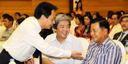 Báo Pháp luật Việt Nam đón nhận Huân chương Lao động hạng Nhất