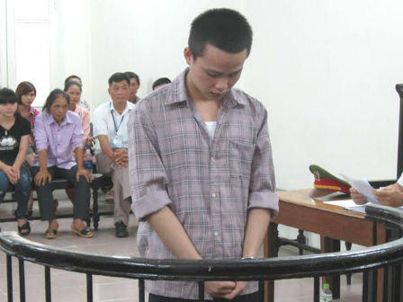 Nhầm tưởng mình bị HIV, hại chết “mối tình đầu”