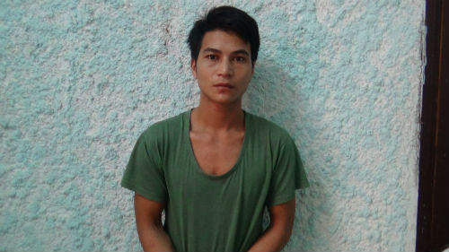 Khách làng chơi ép nữ tiếp viên karaoke “đổi tình” để chuộc điện thoại