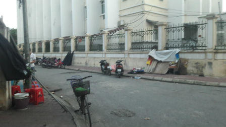 Hà Nội: Nghi án mâu thuẫn tìn ái, sinh viên trường sân khấu bị tạt axít