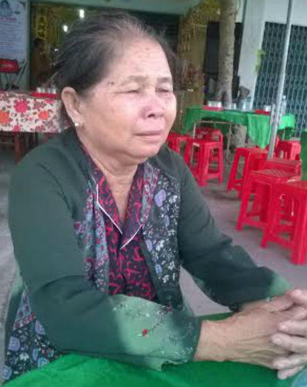 Bi kịch của ông chồng hay ghen khi cô vợ trẻ mở quán cà phê