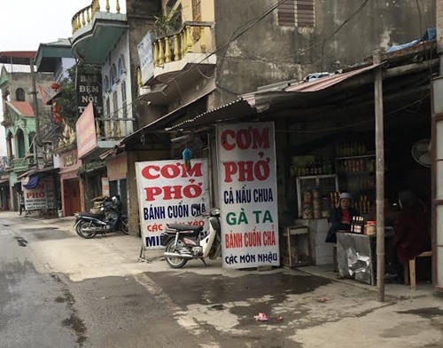 Khóc ngất vì bát phở bình dân 200 nghìn đồng