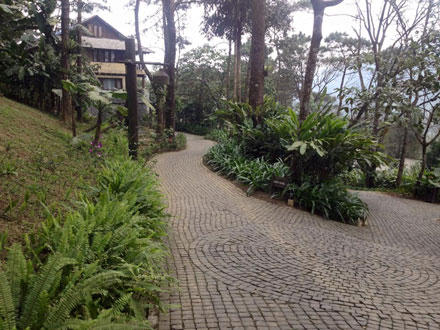 Cận cảnh resort xây không phép ngang nhiên tại Vườn Quốc gia Ba Vì