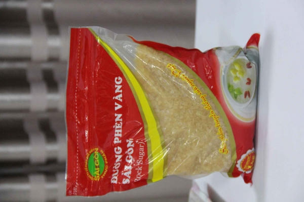 Kinh hoàng... đường phèn nhuộm màu!