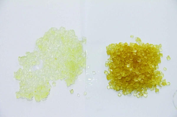 Kinh hoàng... đường phèn nhuộm màu!