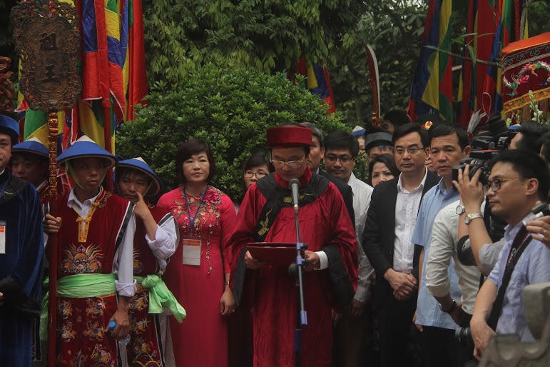  Tổng Bí thư Nguyễn Phú Trọng tham dự Lễ dâng hương ngày Giỗ Tổ năm 2016