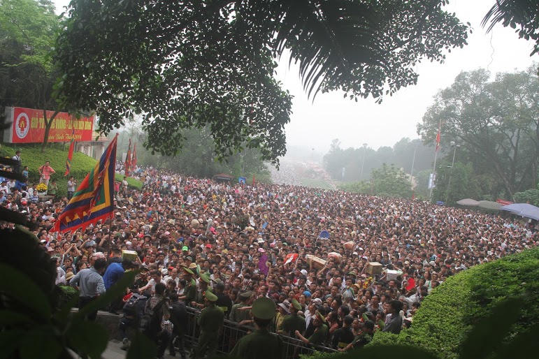  Tổng Bí thư Nguyễn Phú Trọng tham dự Lễ dâng hương ngày Giỗ Tổ năm 2016