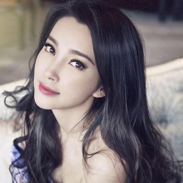 Sau Phạm Băng Băng, “đả nữ” Lý Băng Băng có thể bị cảnh sát “sờ gáy“