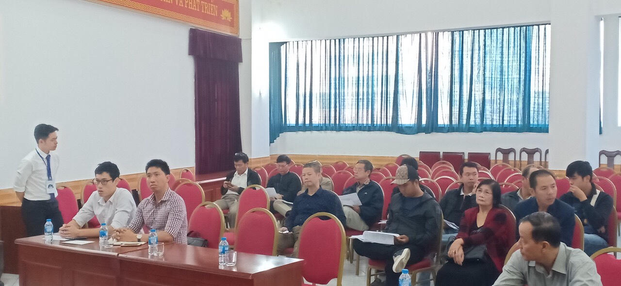 Đấu giá 3 ô tô thanh lý thuộc Bộ Ngoại giao, thu 457.266.000 đồng