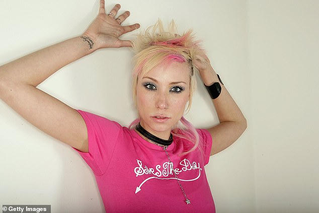 Người mẫu America’s Next Top Model qua đời ở tuổi 34 