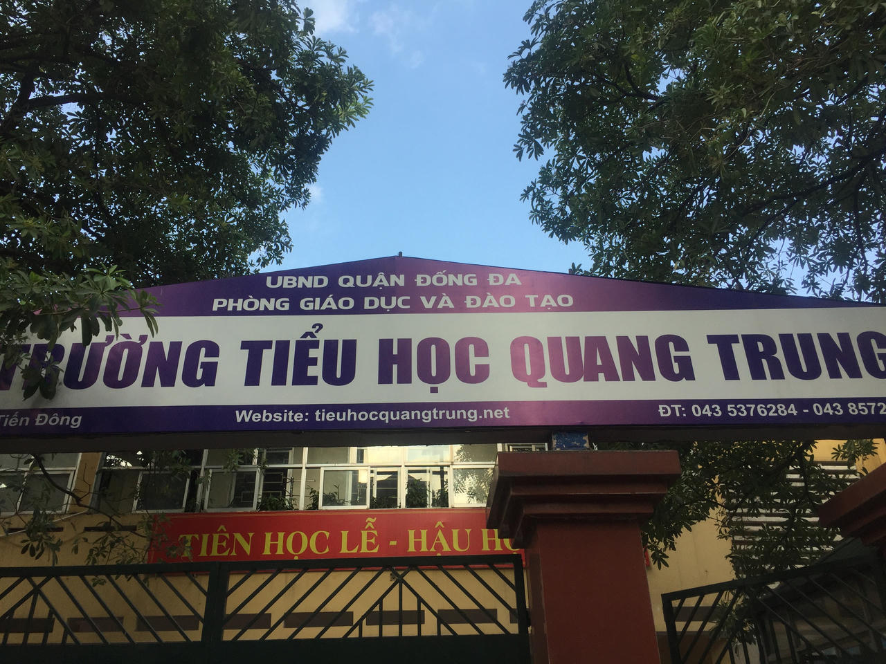 Lập đoàn thanh tra xác minh vụ nam sinh Hà Nội bị phạt tát 50 cái